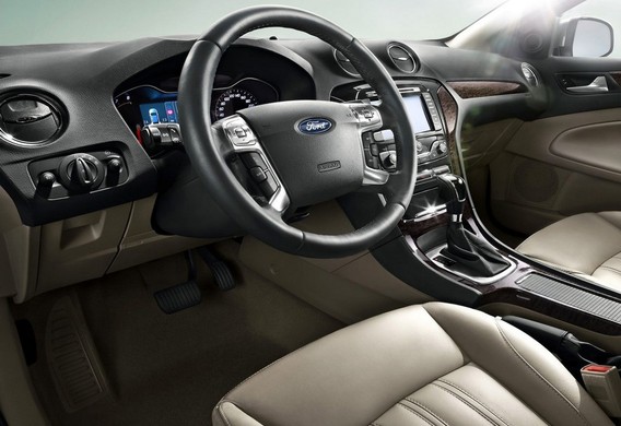Hidden features of Ford Mondeo 4 salon