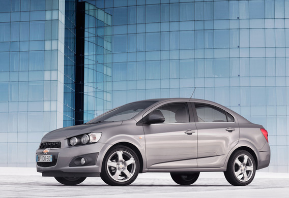 Um das offene Türsignal mit einem eingesteckten Zündschlüssel in Chevrolet Aveo zu deaktivieren