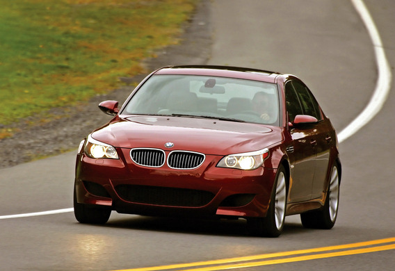What is the algorithm for the adaptive headlights in BMW 5 E60