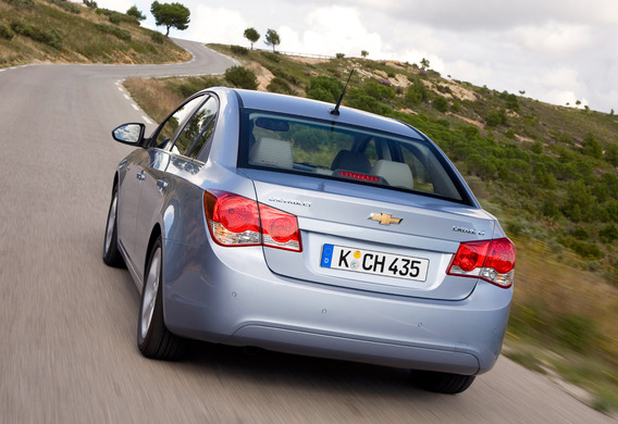 Instalowanie tylne światła Benz-style na Chevrolet Cruze