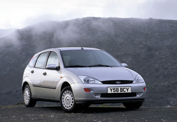 Installation of the front fog lamps on the Focus of the Ambiente