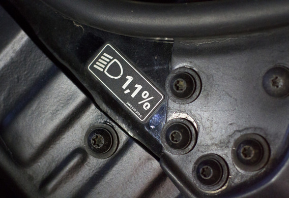 Adjusting the inclination of the Kia Sportage III headlamps