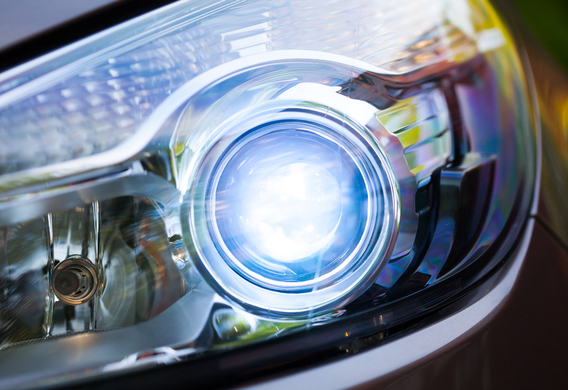 Come impostare il computer di bordo quando si installano lampade allo xenon sul VW Polo Sedan?