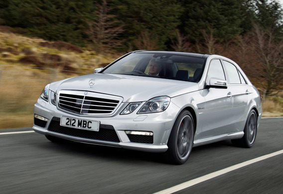 At the Mercedes E-Class (W212), daytime running lamps are lit with the passing beam lit.