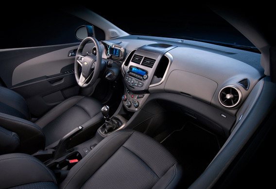 Error del sistema de información y entretenimiento Chevrolet Aveo 2