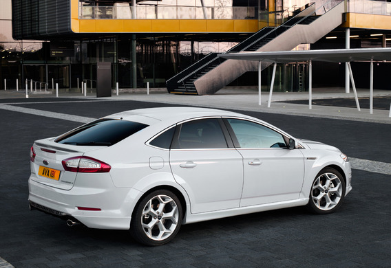 Features of the boot from the Ford Mondeo 4