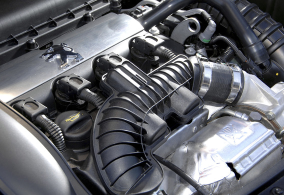 في البرد ، محرك بيجو 207 كان يعمل على ارتفاع درجة الحرارة لفترة طويلة.