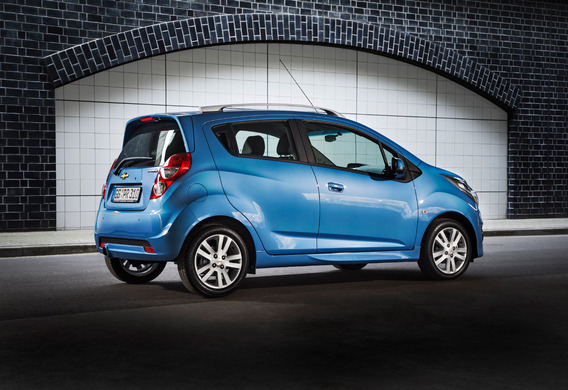 Protect the crankcase and the tablet in the Chevrolet Spark suspension.
