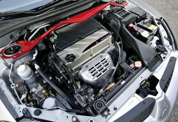 Replacement of the hydraulic amplifier at Mitsubishi Lancer 9