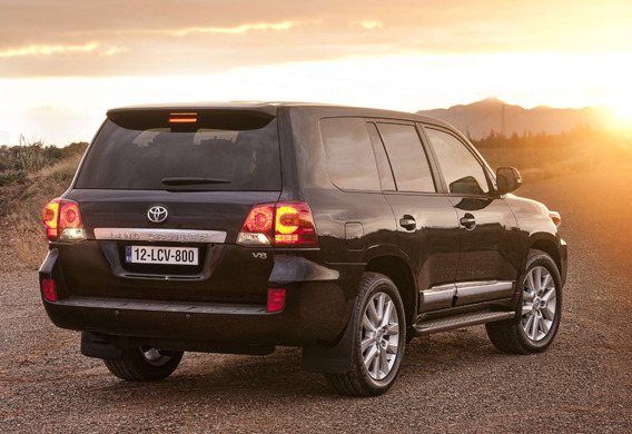 Can I put pressure sensors in the tires of the Toyota Land Cruiser 200?