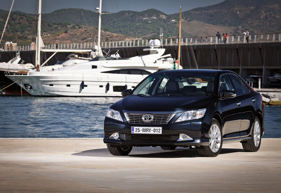 Protection for the Toyota Camry VII from the stones