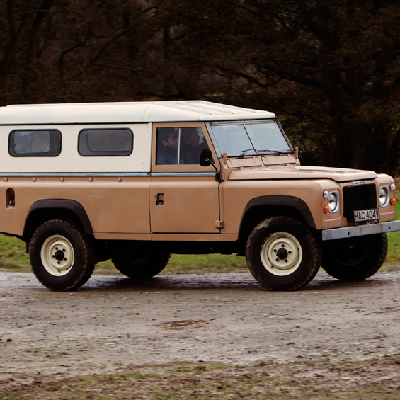 SUV-typ ciała