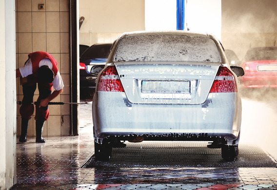 كيف تغسل سيارة في الشتاء