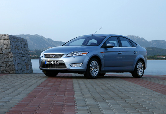 Ford Mondeo 3 Glass-lift engine configuration