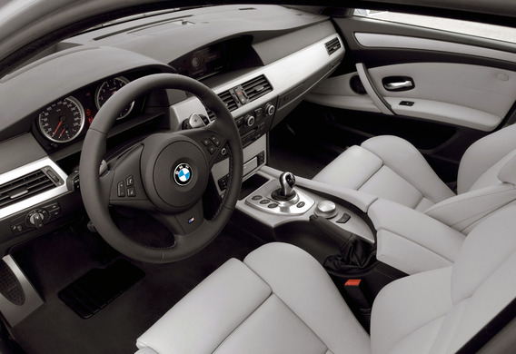Est-il possible d'installer la personnalisation de BMW 5 E60