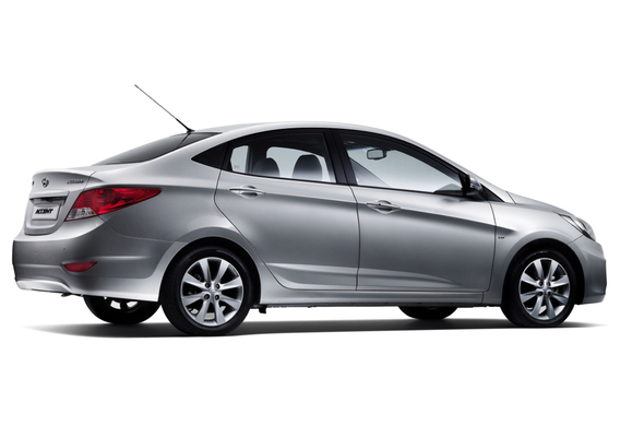 Hyundai Solaris rear sofa considerations