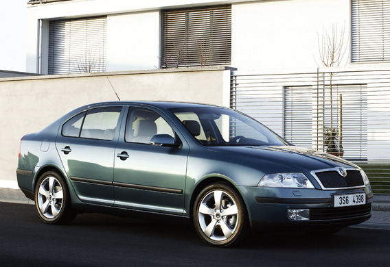 Sostituzione della lampada di illuminazione con la Skoda Octavia A4 (Tour)