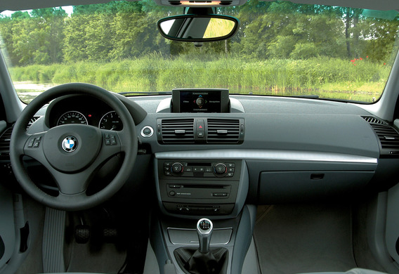 BMW 1-Series E87 display of engine temperature data