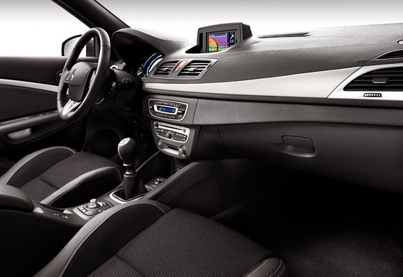 "Cricket" of the Renault Duster front panel
