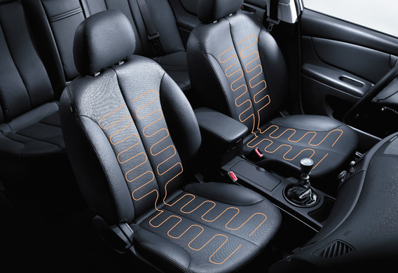 Seating features at Mitsubishi Outlander XL