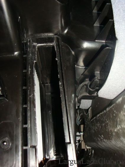 Installare un filtro salone su Largus