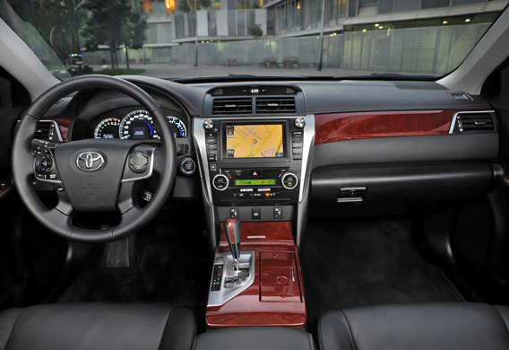 Où est la poussière blanche de la torpille dans la Toyota Camry VII?