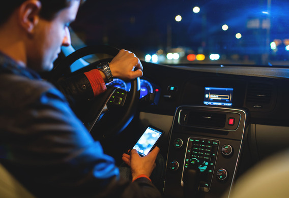 Connect the phone via bluetooth to Chevrolet Cobalt