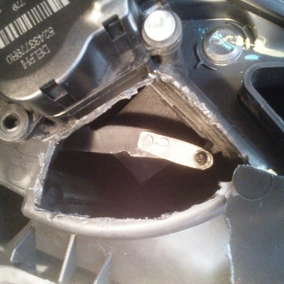 Riparazione di una stufa su Chevrolet Cruz.