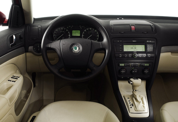 Smantellamento di Skoda Octavia A4 (Tour)