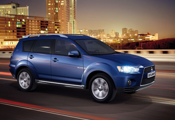 After the ignition is activated, the battery indicator is located at Mitsubishi Outlander XL