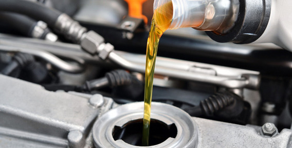 How much oil can consume the Suzuki SX4 engine
