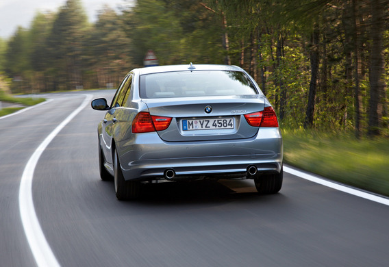 How the BMW 3 E90 has the technology of the energy recovery system during braking