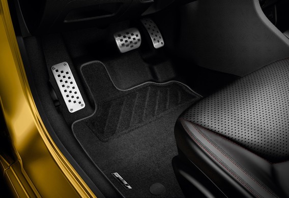 Adjust the free pedal speed of the Renault Sandero brake pedal