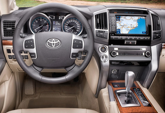 Switching the Toyota Land Cruiser 200 to its neutral state