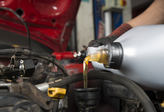 How to change the oil in a Nissan Teana