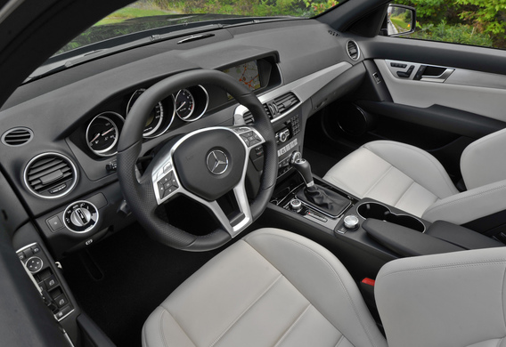 What Is an RS Mode in the Mercedes-Benz C-Klasse Package (W204) AMG?