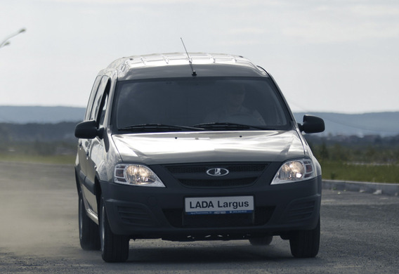 Removal of the LADA Largus