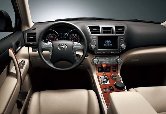 How to use the OverDrive button in the Toyota Highlander II