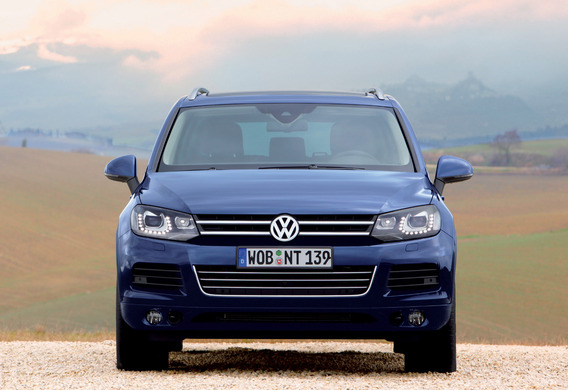 How do I tow a Volkswagen Touareg II (NF)?
