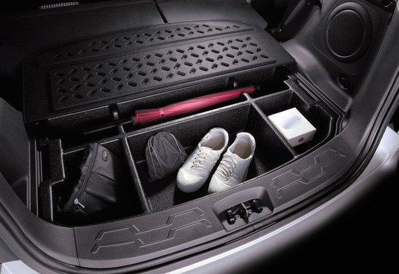 Automotive accessories for the luggage compartment