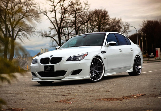 What are the characteristics of the BMW 5 E60 need to know not to make a mistake when replacing