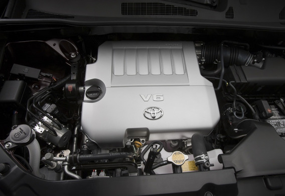 How to prepare the Toyota Highlander II engine bay for winter