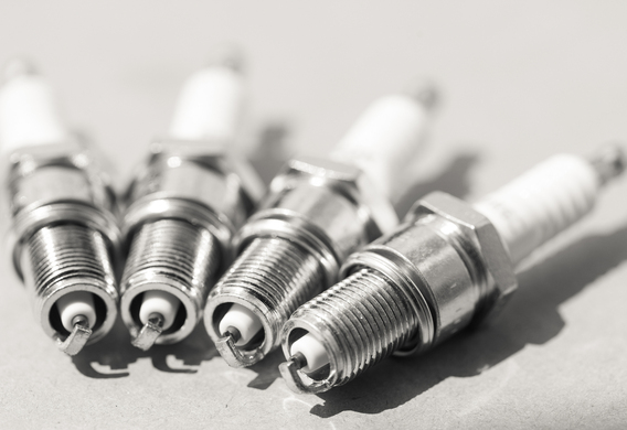 What spark plugs are suitable for Peugeot 206 engines